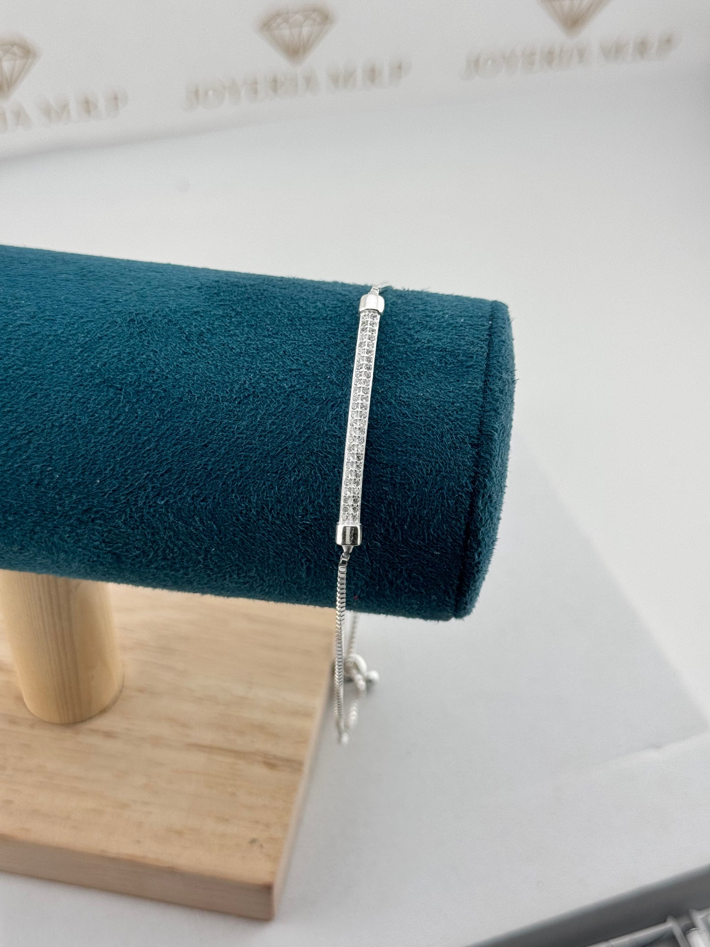 Pulsera Barra Vertical con Zirconias Ajustable – Plata 925
