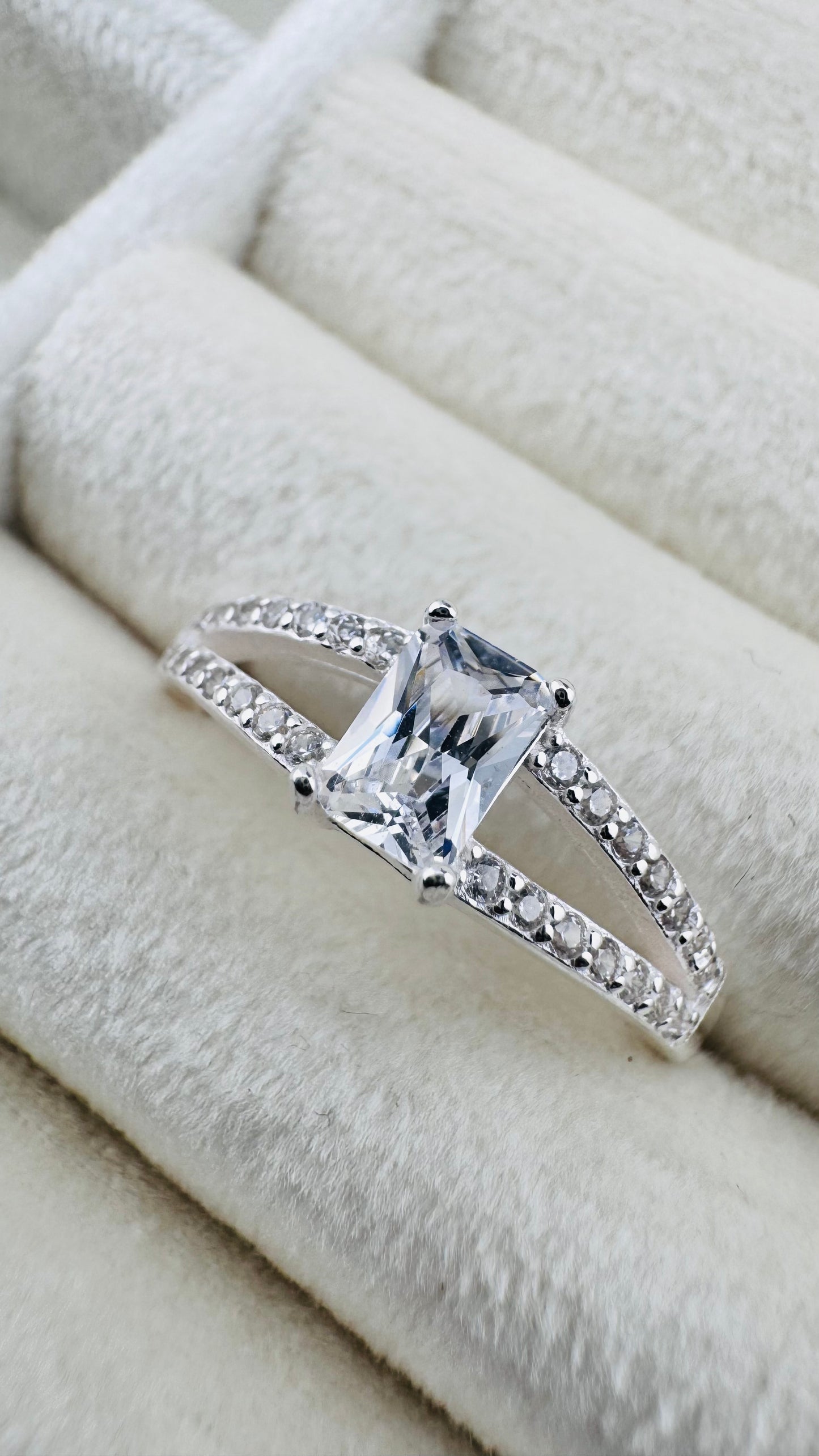 Anillo Emilia en Plata 925 – Talla 8