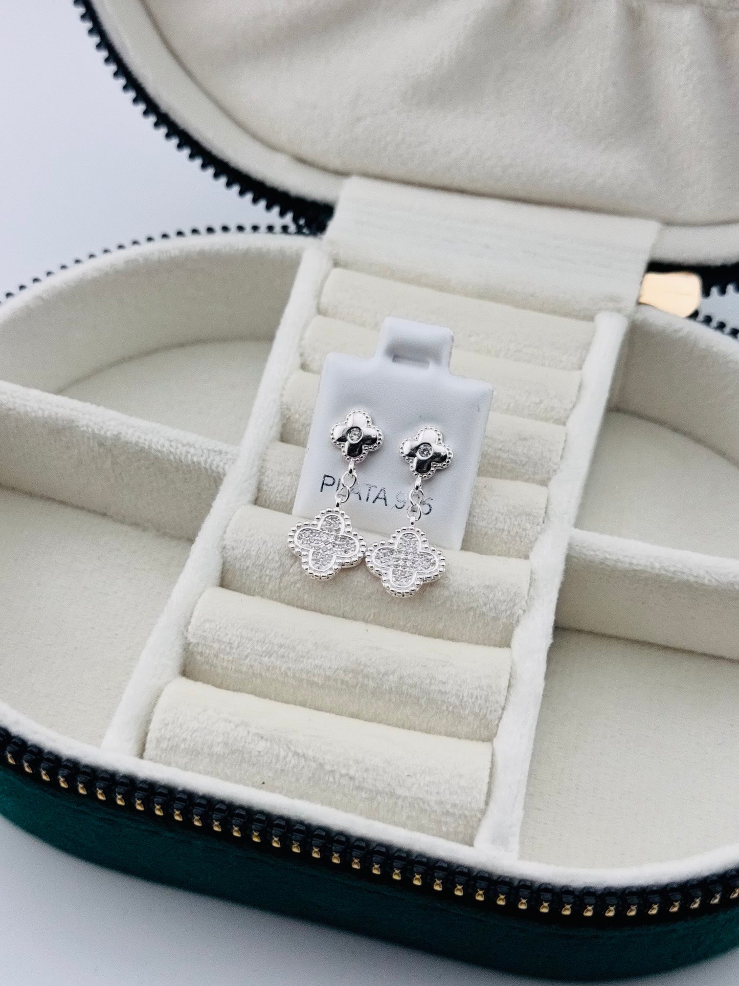 Aretes trébol doble colgante en Plata 925