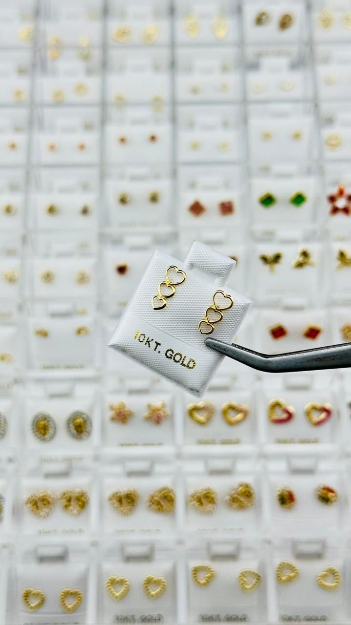 Aretes triple corazón en Oro 10K