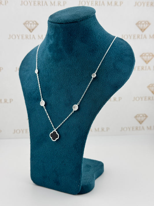 Gargantilla Trébol Noir con Detalles Circulares – Plata 925