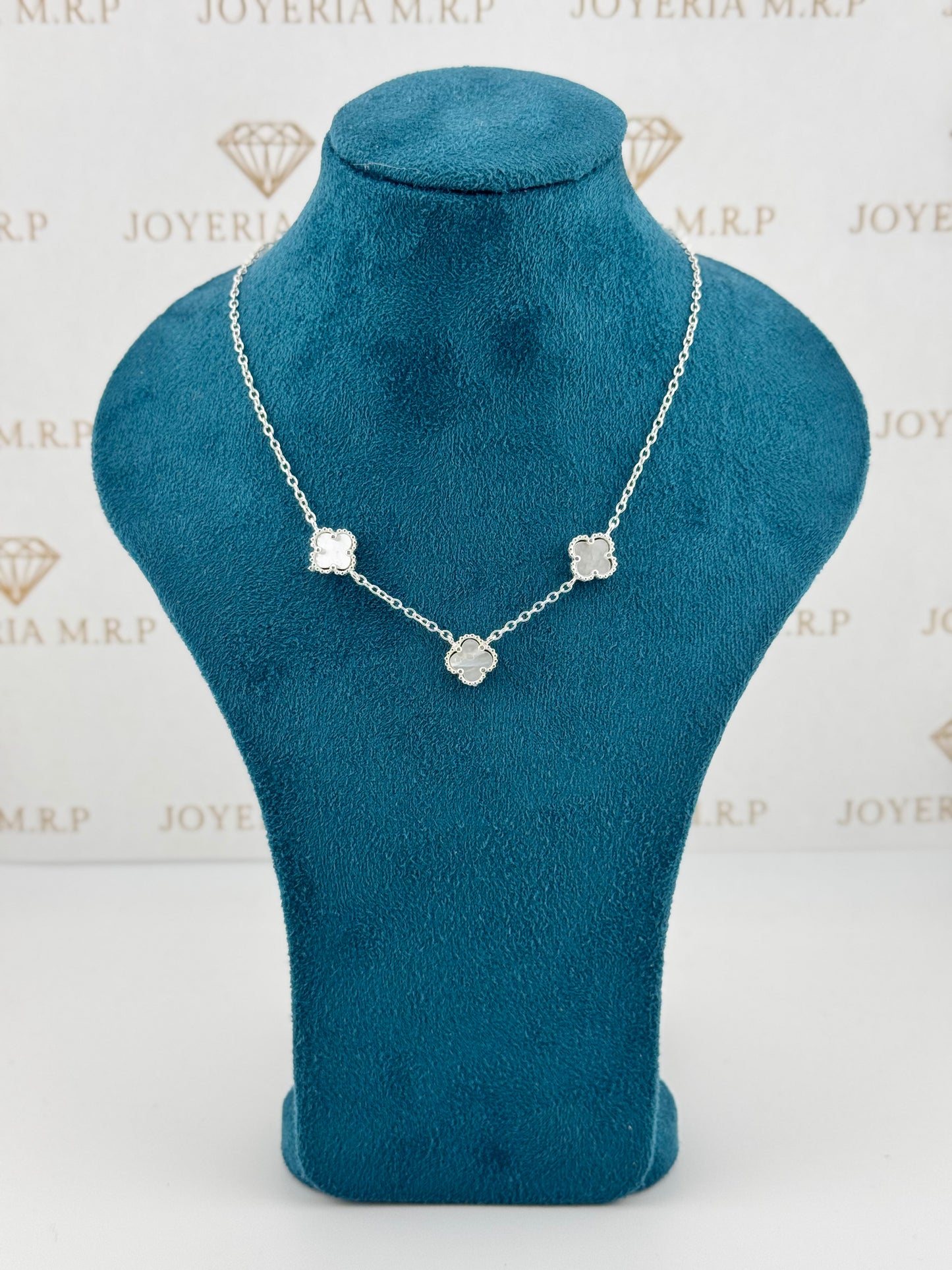 Gargantilla Trébol Triple Blanca – Plata 925