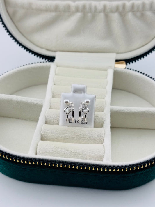 Aretes Doble Diseño Perla y Flor en Plata 925