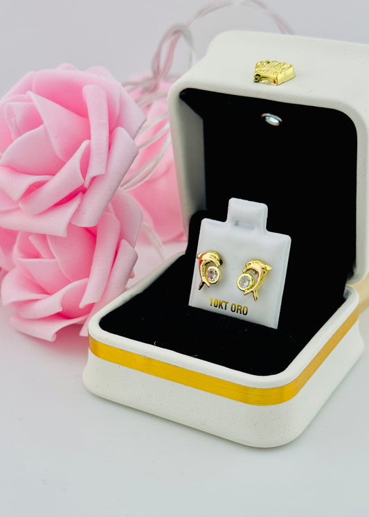 Aretes de Oro 10K Delfín con Piedra Blanca – Cierre de Rosca