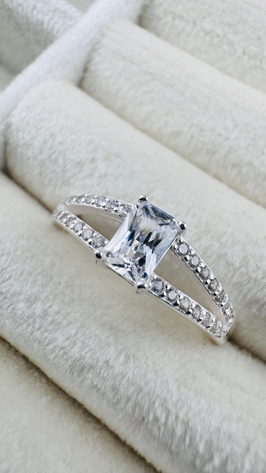 Anillo Emilia en Plata 925 – Talla 8