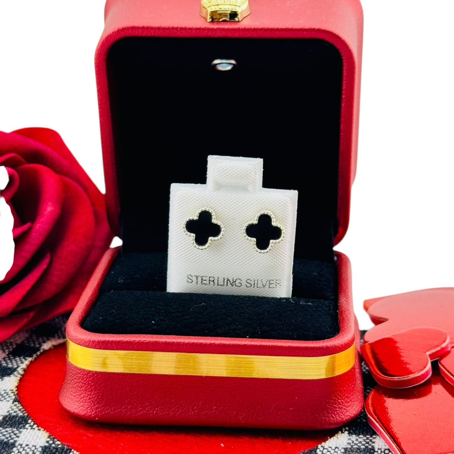 Aretes Stud Trébol Clásico