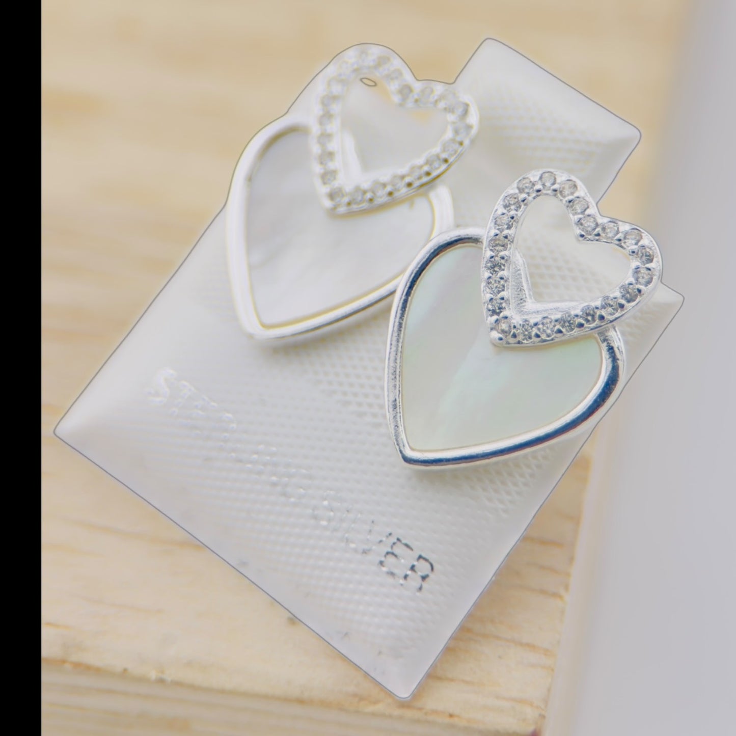 Aretes Corazón Doble Plata 925 con Nácar