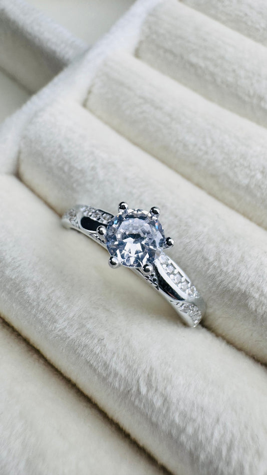 Anillo Alessia en Plata 925 – Talla 7.5