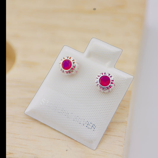 Aretes Redondos Plata 925 con Piedra Roja Estilo Clásico