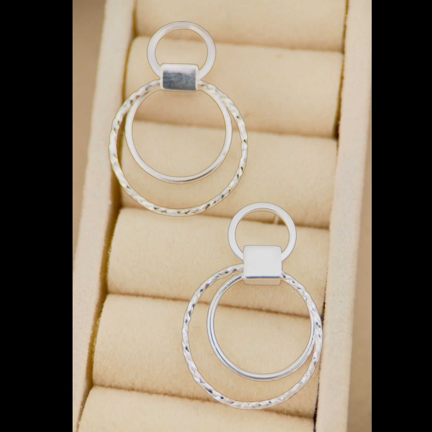 Aretes Doble Aro Geométrico en Plata 925