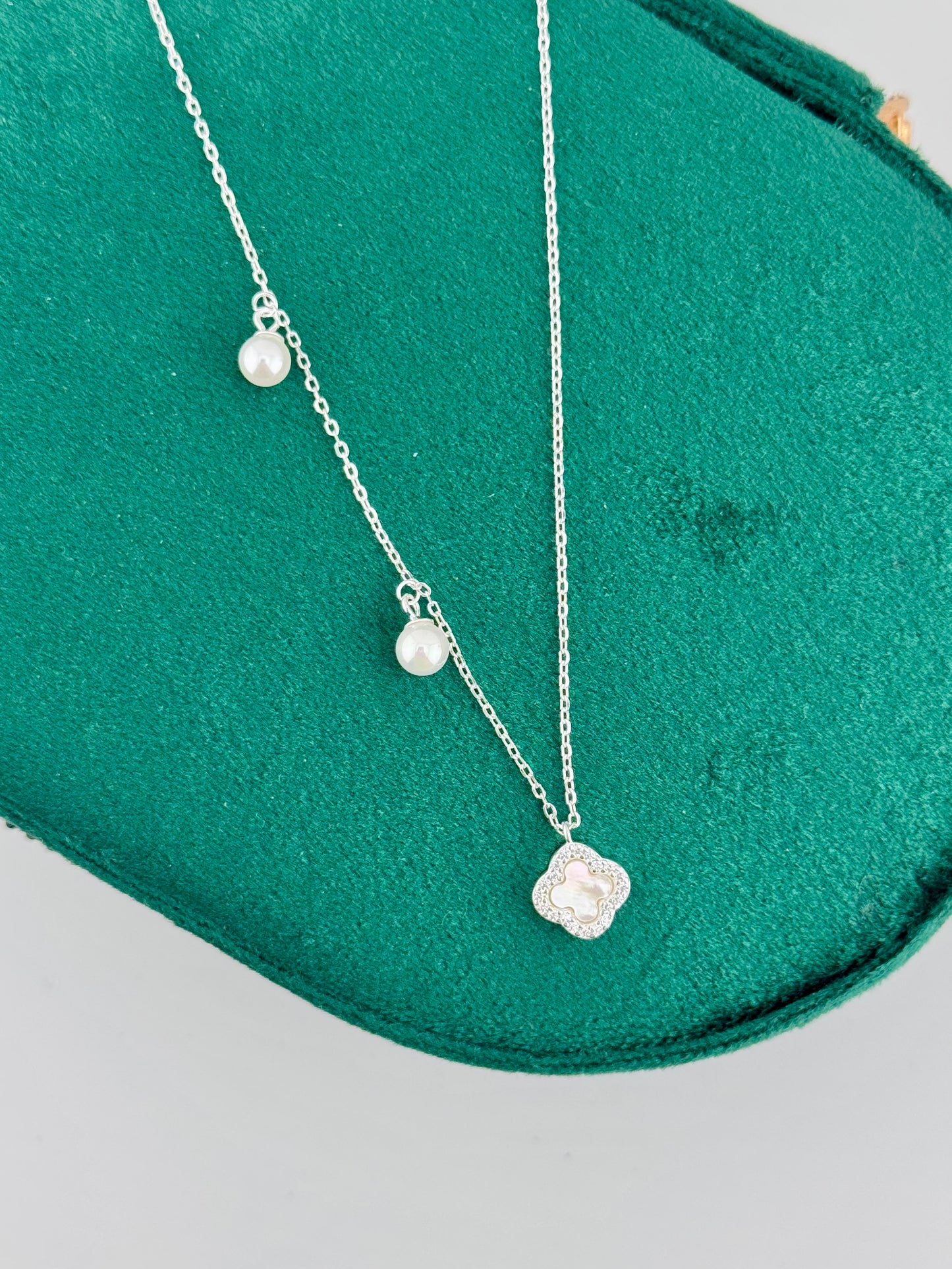 Gargantilla Doble Clover Perla – Plata 925