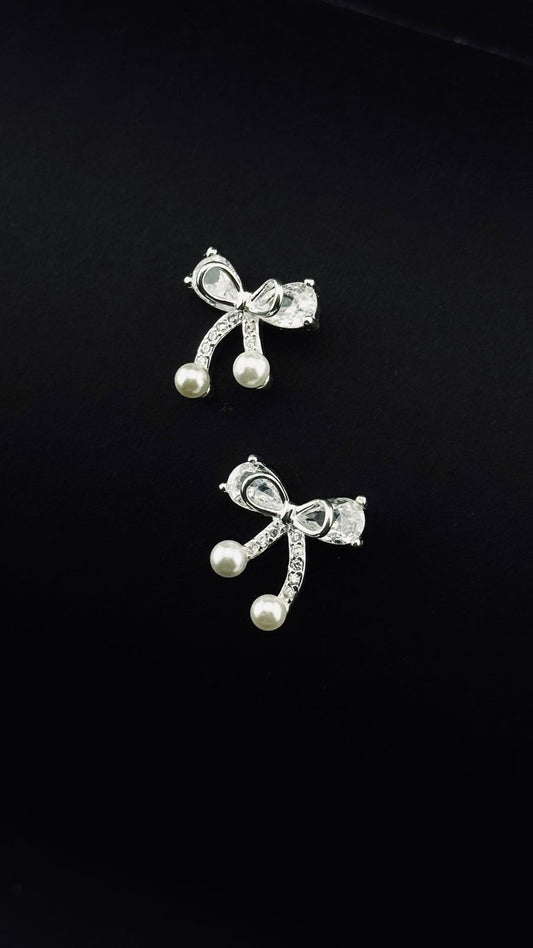 Pendientes "Lazo Brillante con Perlas Colgantes" en Plata 925