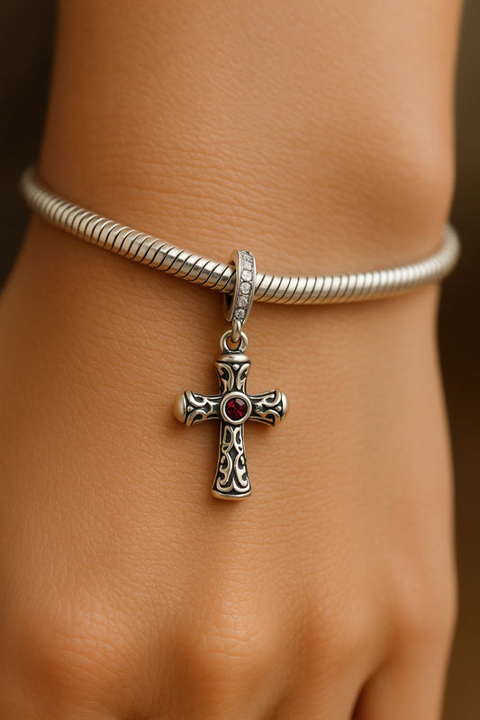 Charm Cruz "Detalle Rubí" con Circonitas en Plata 925