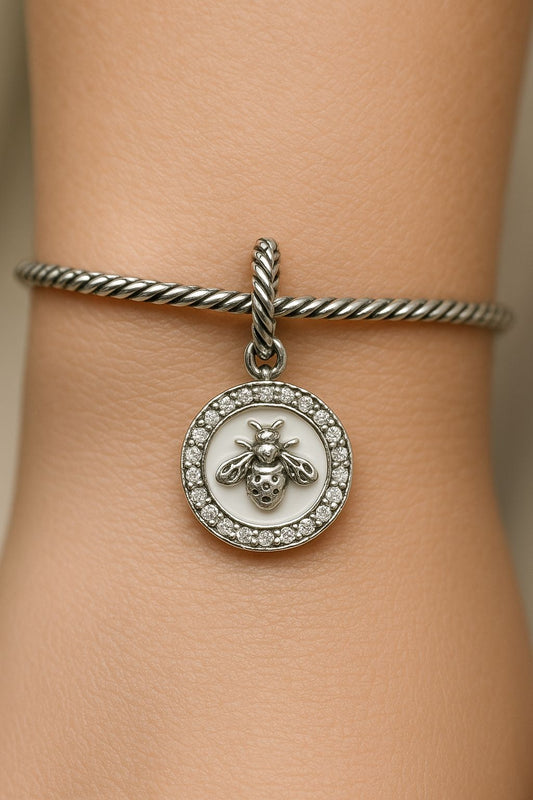 Charm Medallón "Abeja de la Suerte" con Esmalte y Circonitas en Plata 925