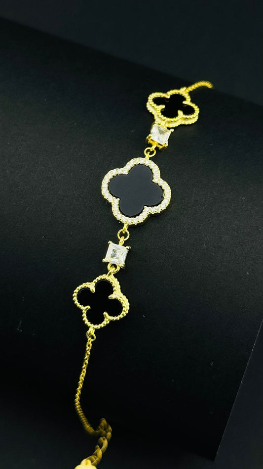 Brazalete "Trébol Negro Glamuroso" con Circonitas en Plata 925