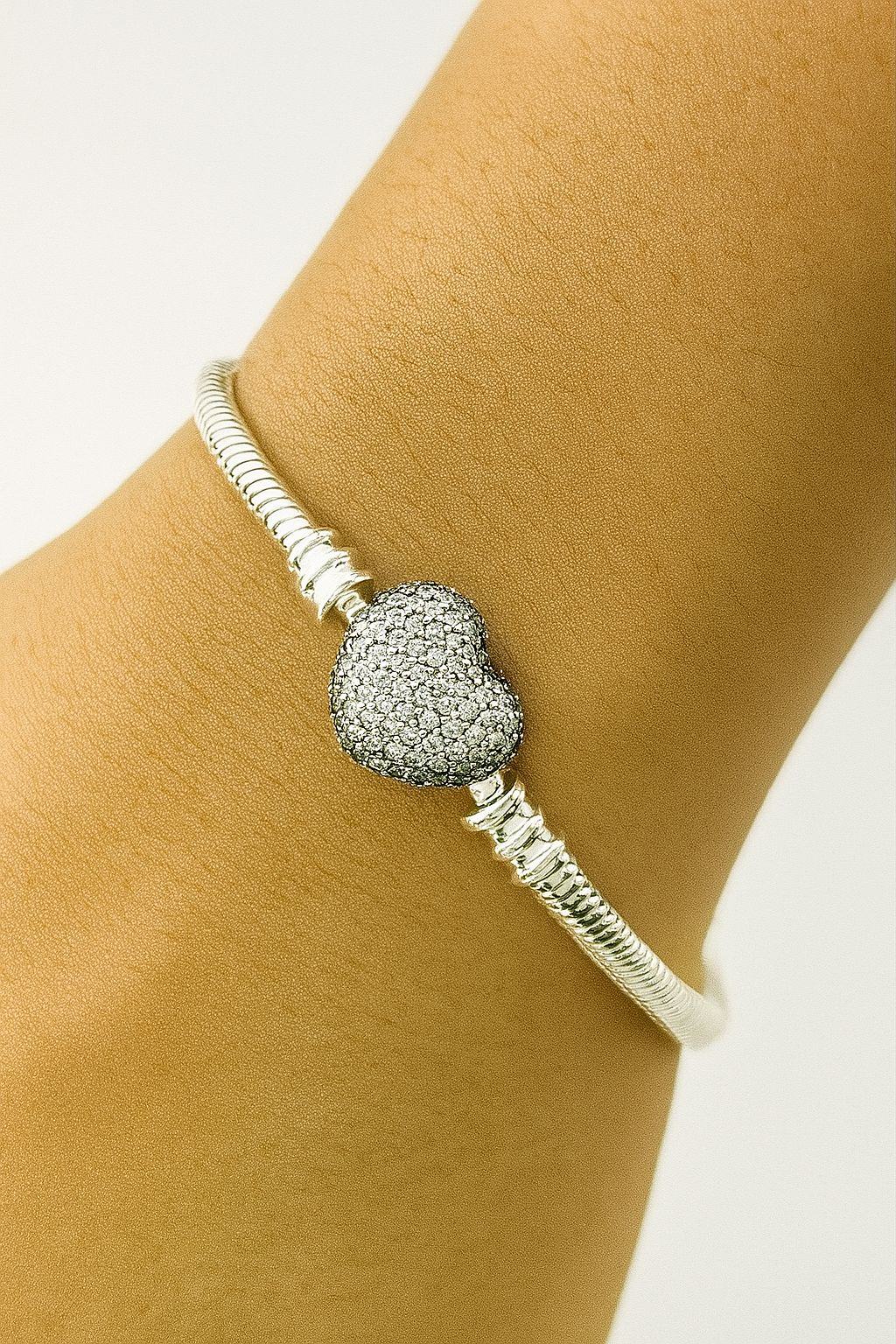 Brazalete "Noche de Estrellas en Corazón"  en Plata 925