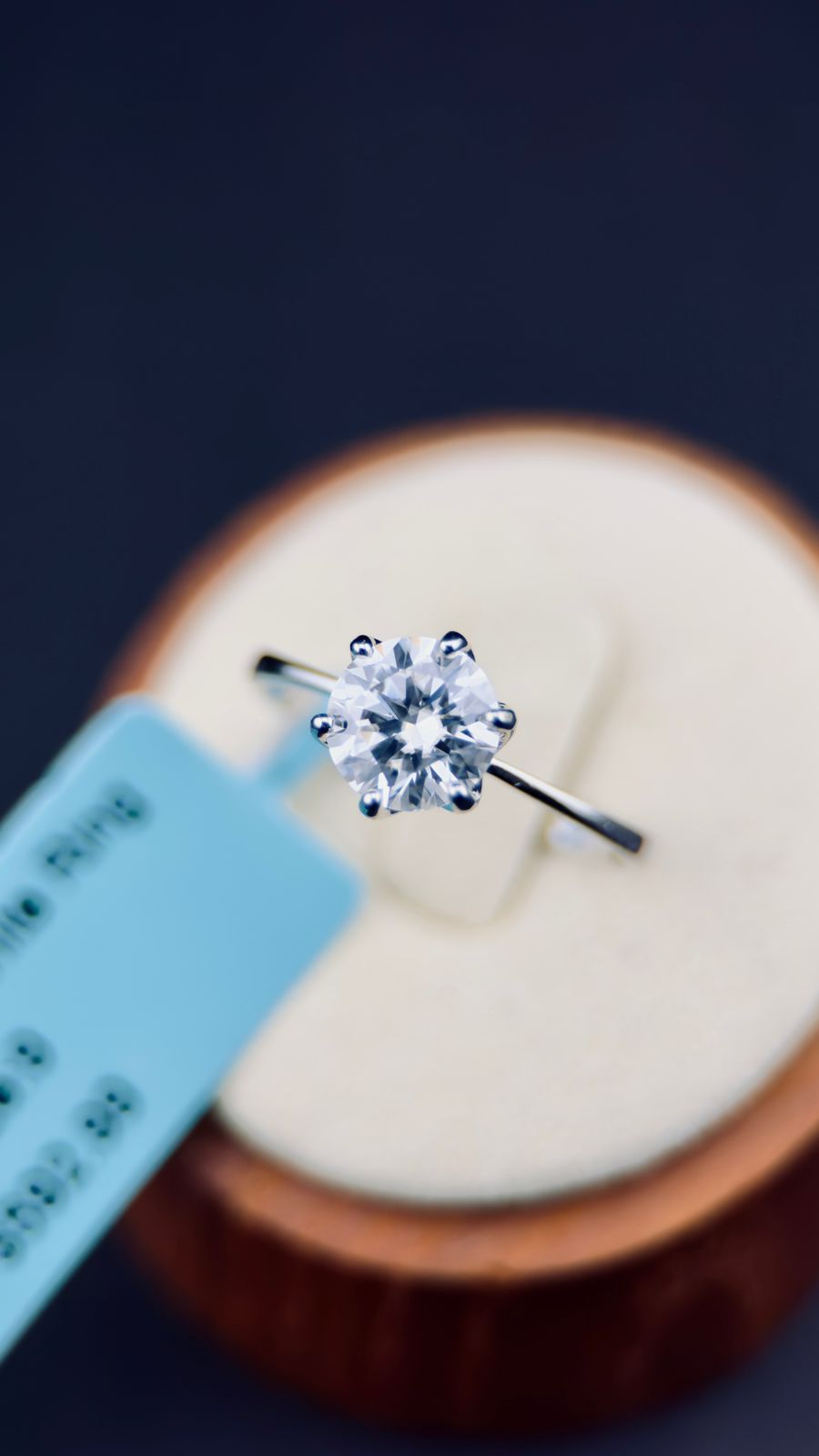 Anillo de Compromiso "Solitario Radiante" con Circonita Corte Brillante en Plata 925
