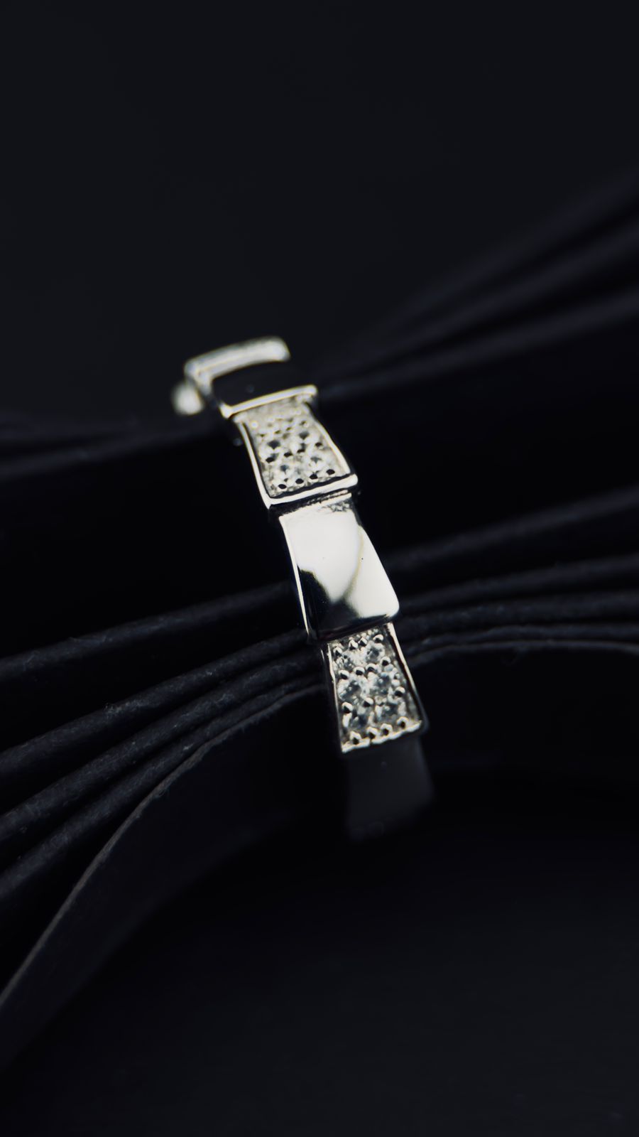 Anillo "Escalones de Brillo" con Circonitas en Plata 925