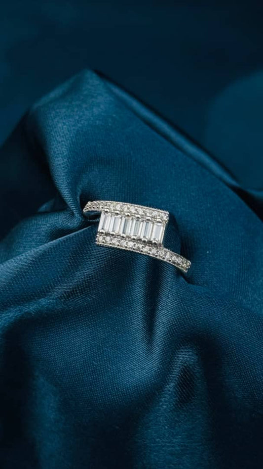 Anillo de plata 925 con circonias baguette
