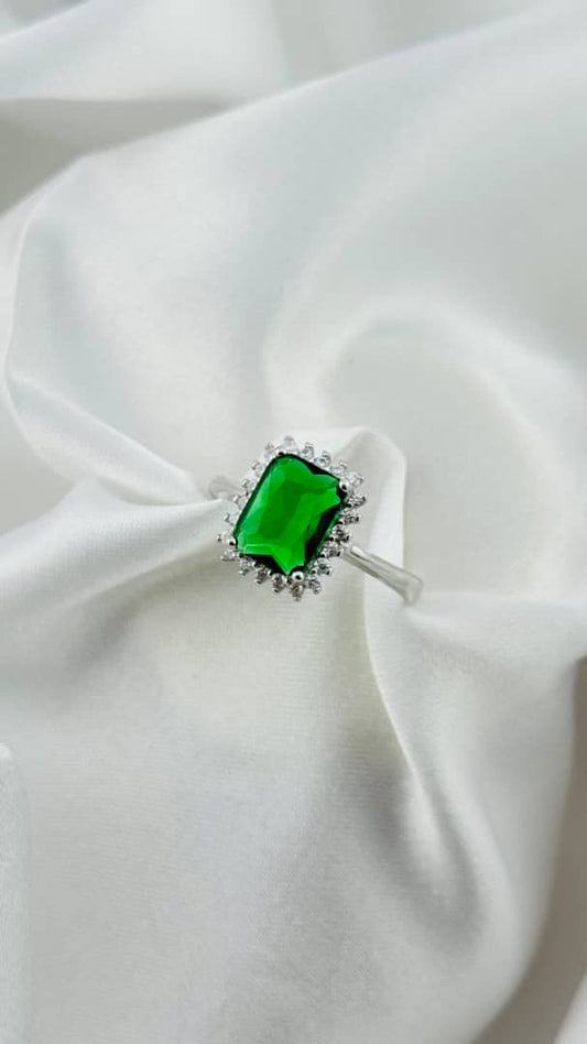 Anillo de plata italiana 925 con circonia verde esmeralda corte esmeralda