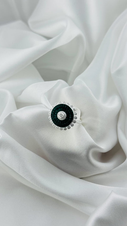 Anillo con diseño circular verde en plata italiana 925