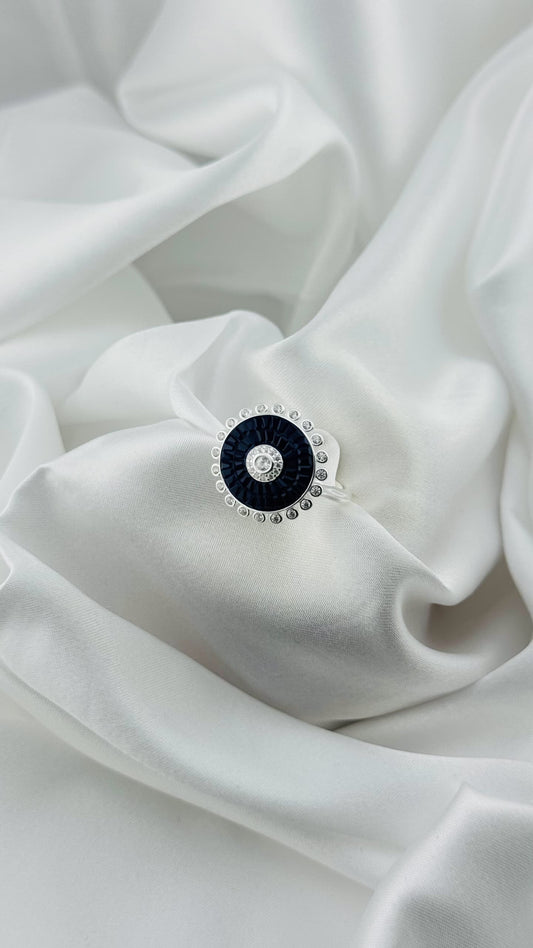 Anillo con diseño circular azul en plata italiana 925