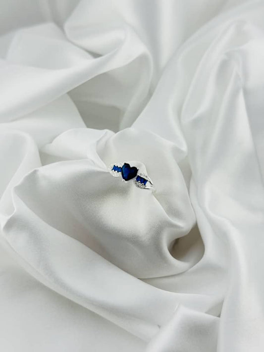 Anillo corazón azul en plata italiana 925