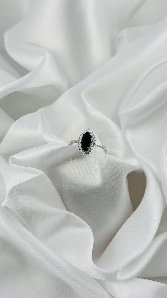 Anillo de plata italiana 925 con circonia negra corte marquise