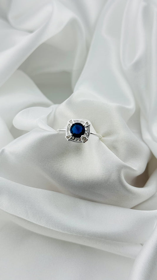 Anillo en plata italiana 925 con circonia azul zafiro
