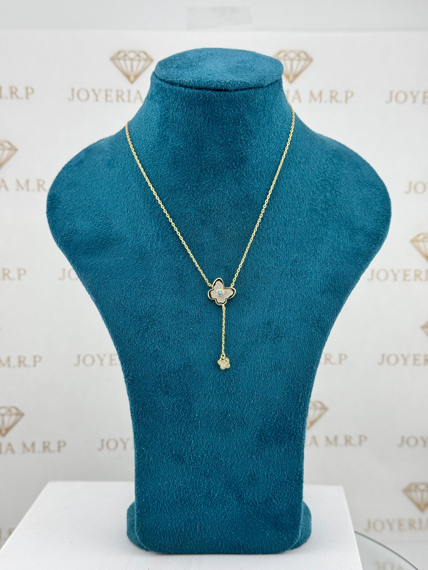 Gargantilla Mariposa Colgante Elegance – Plata 925 Bañada en Oro y Baño en Rodio
