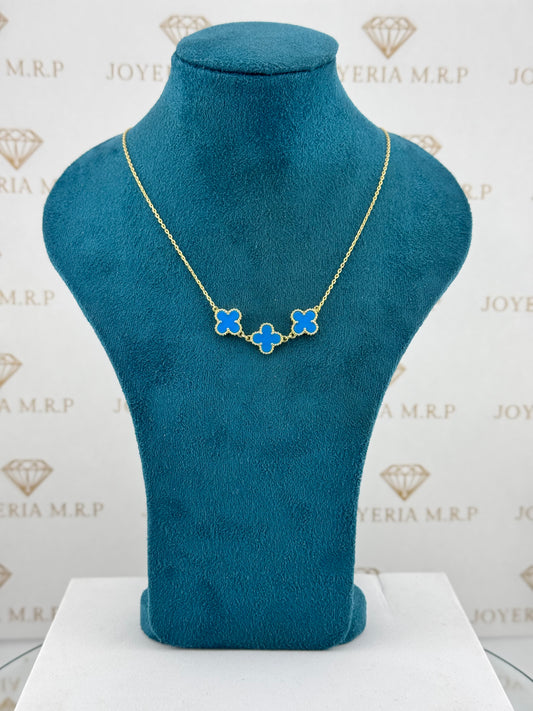 Gargantilla Triple Trébol Azul – Plata 925 Bañada en Oro