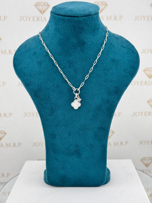 Gargantilla Paperclip Clover Charm – Plata 925