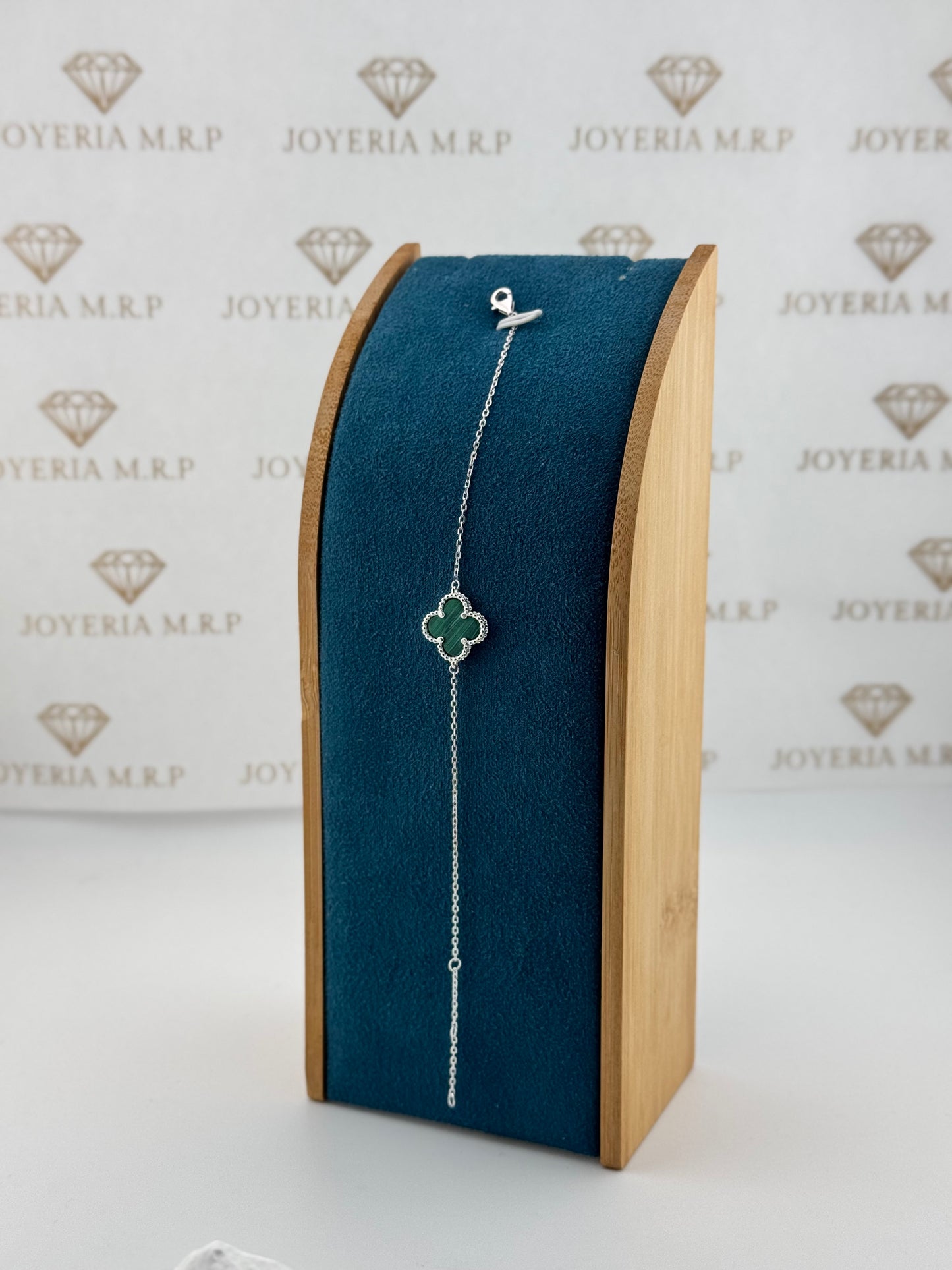 Pulsera Trébol Nácar 15 mm – Pulsera Plata 925 Ajustable (Variantes de Color)