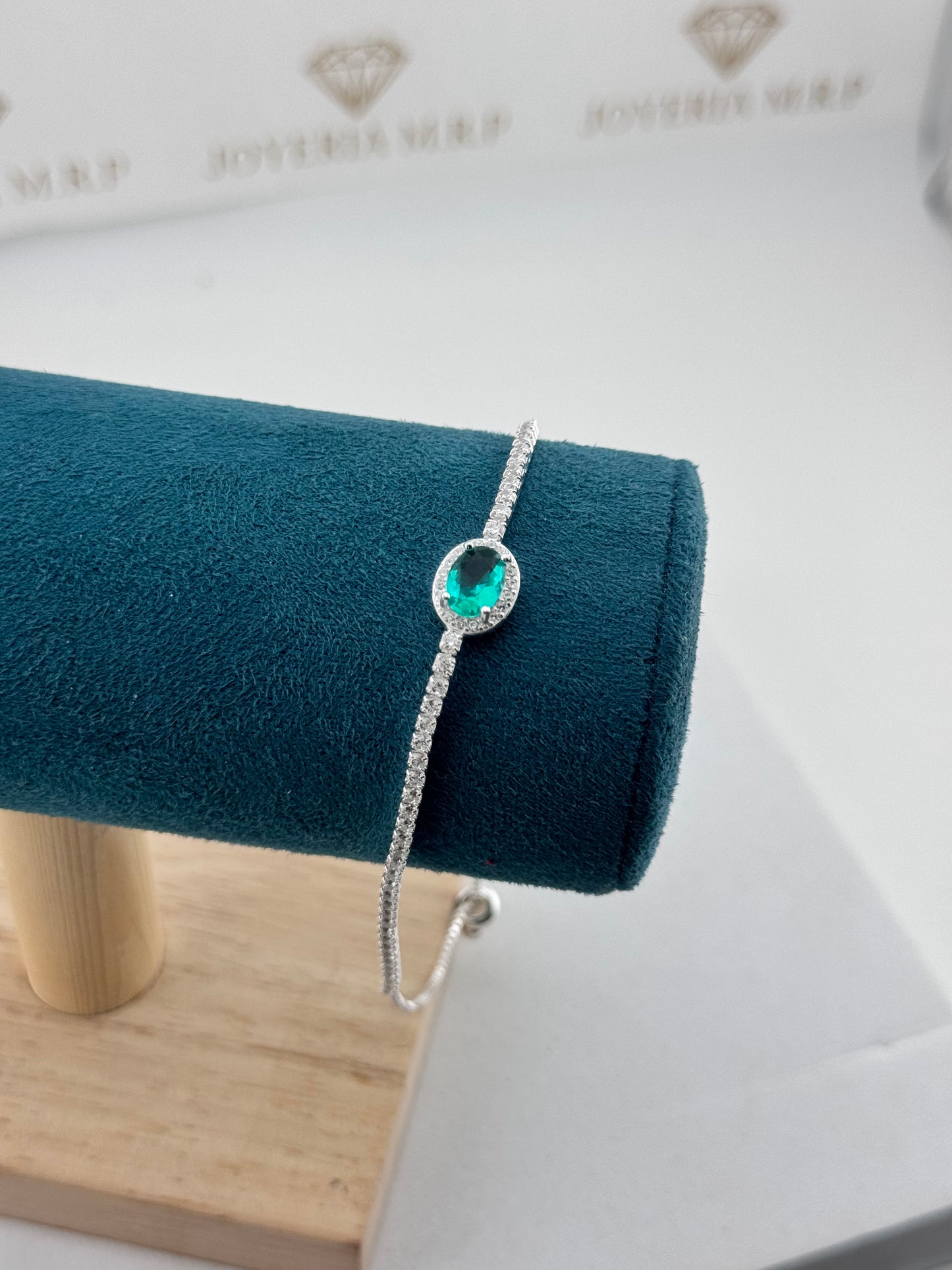 Pulsera Esmeralda Oval Halo Ajustable – Pulsera Plata 925