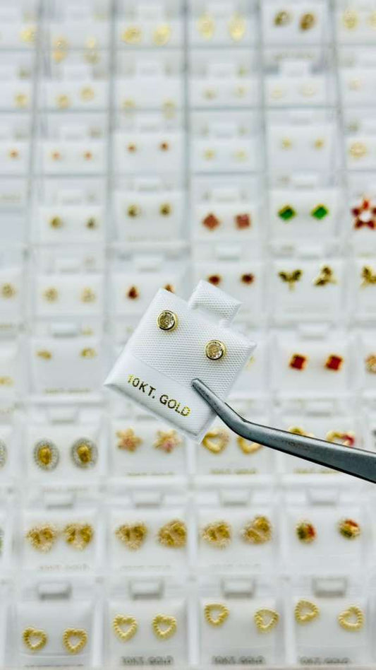 Aretes circulares con piedra brillante en Oro 10K