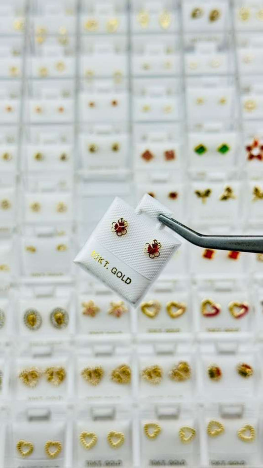 Aretes trébol de corazones en Oro 10K