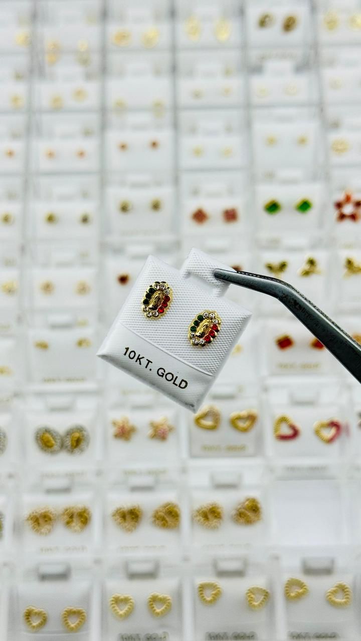 Aretes Virgen de Guadalupe con piedras tricolor en Oro 10K