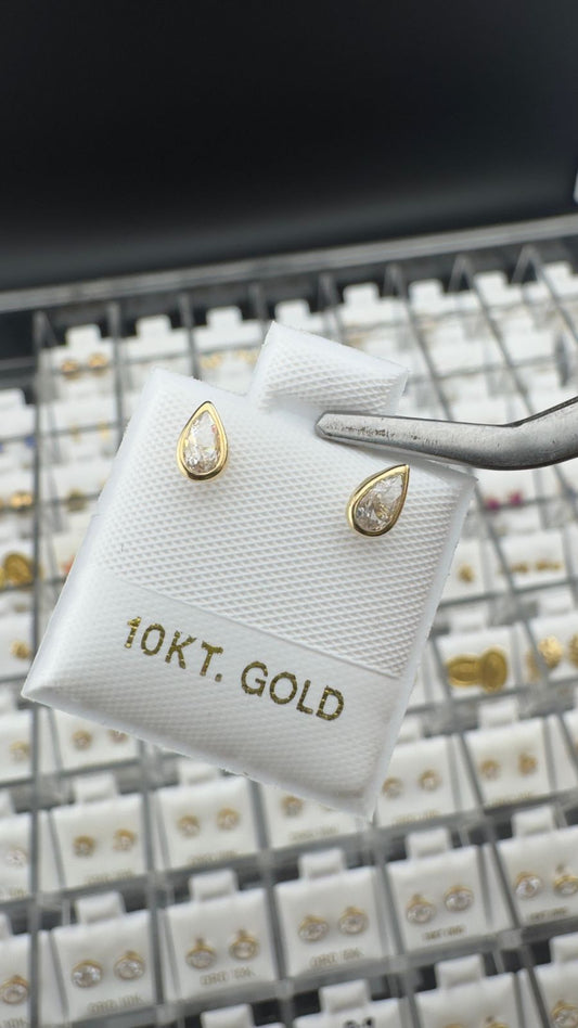 Aretes en forma de gota con circonia en Oro 10K
