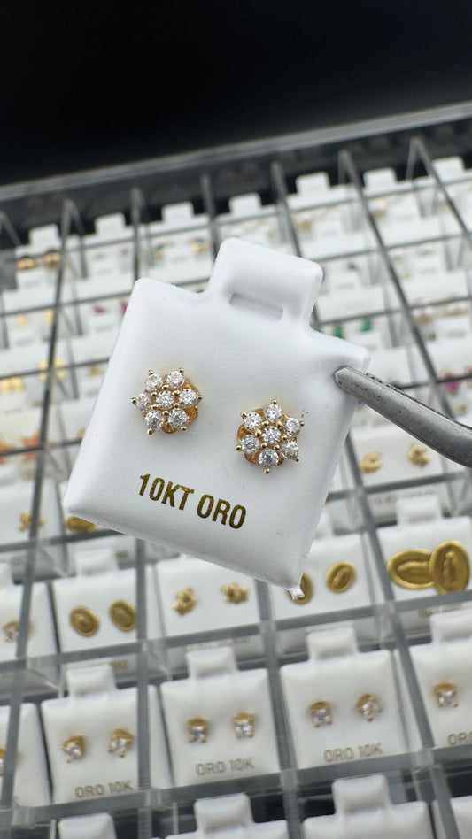 Aretes flor de circonias en Oro 10K