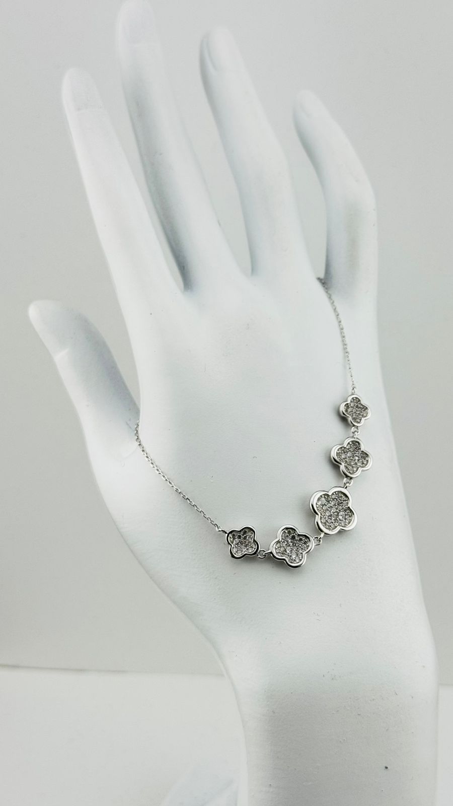 Pulsera Eslabón Fino Tréboles en Micropavé