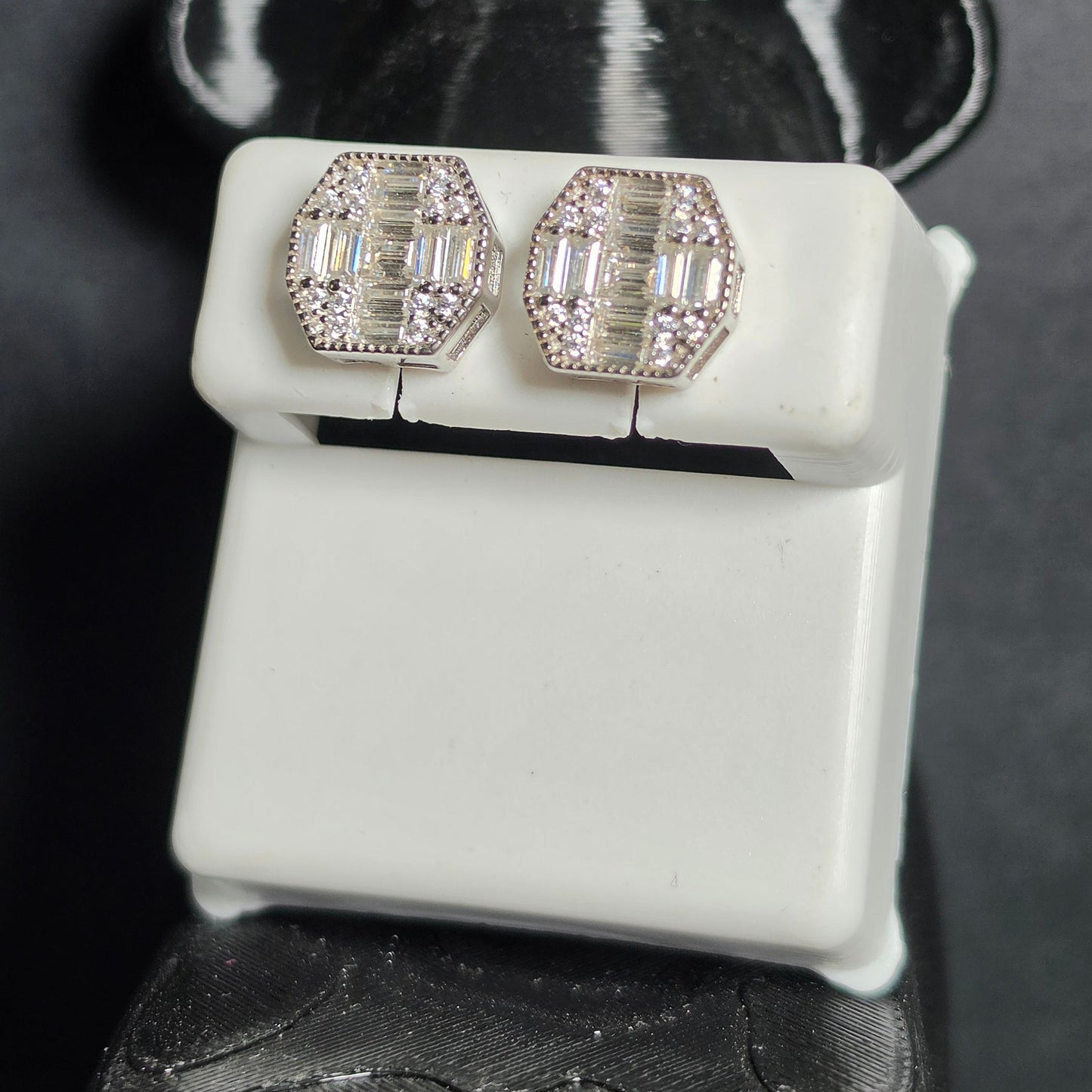 Aretes Vanguard 1.22 CTW con Moissanita VVS en Plata 925