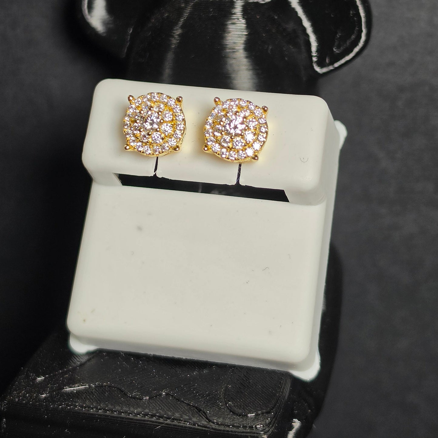 Aretes Halo Royale 0.68 CTW con Moissanita VVS en Plata 925